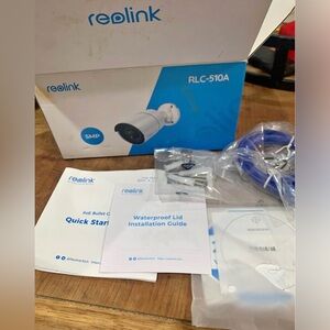 Link Reolink White Surveillance Bullet Camera with Blue Accent